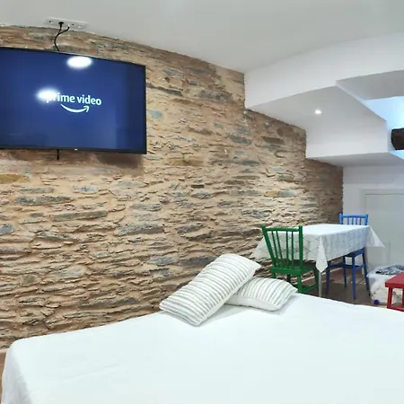Mini Apartamento Con Todo Lo Necesario En Lugo Exterior photo
